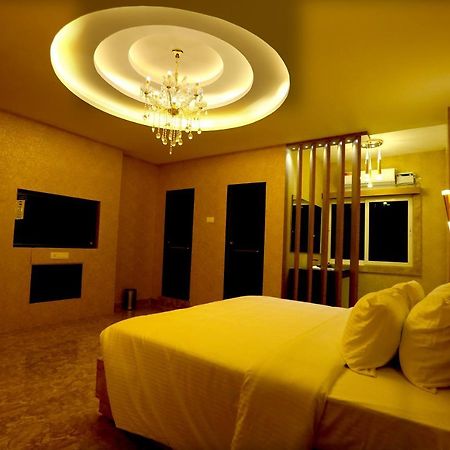 קראיקודי Mehar Inn Hotel מראה חיצוני תמונה