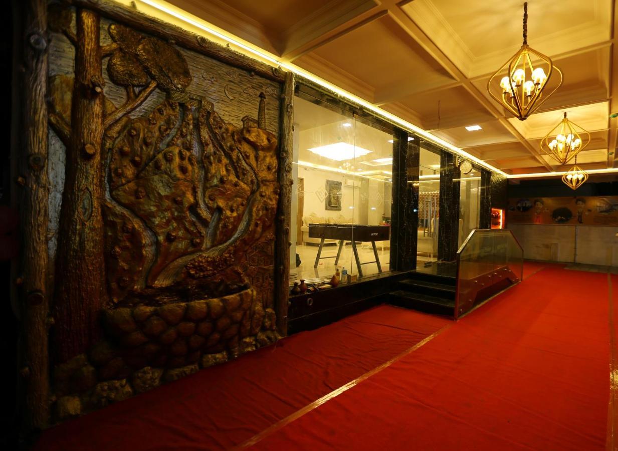 קראיקודי Mehar Inn Hotel מראה חיצוני תמונה