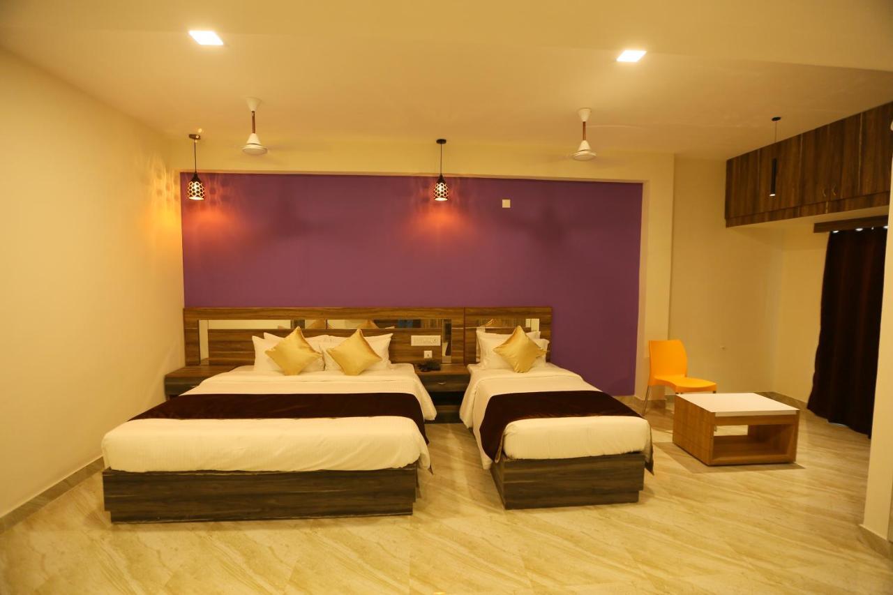 קראיקודי Mehar Inn Hotel מראה חיצוני תמונה
